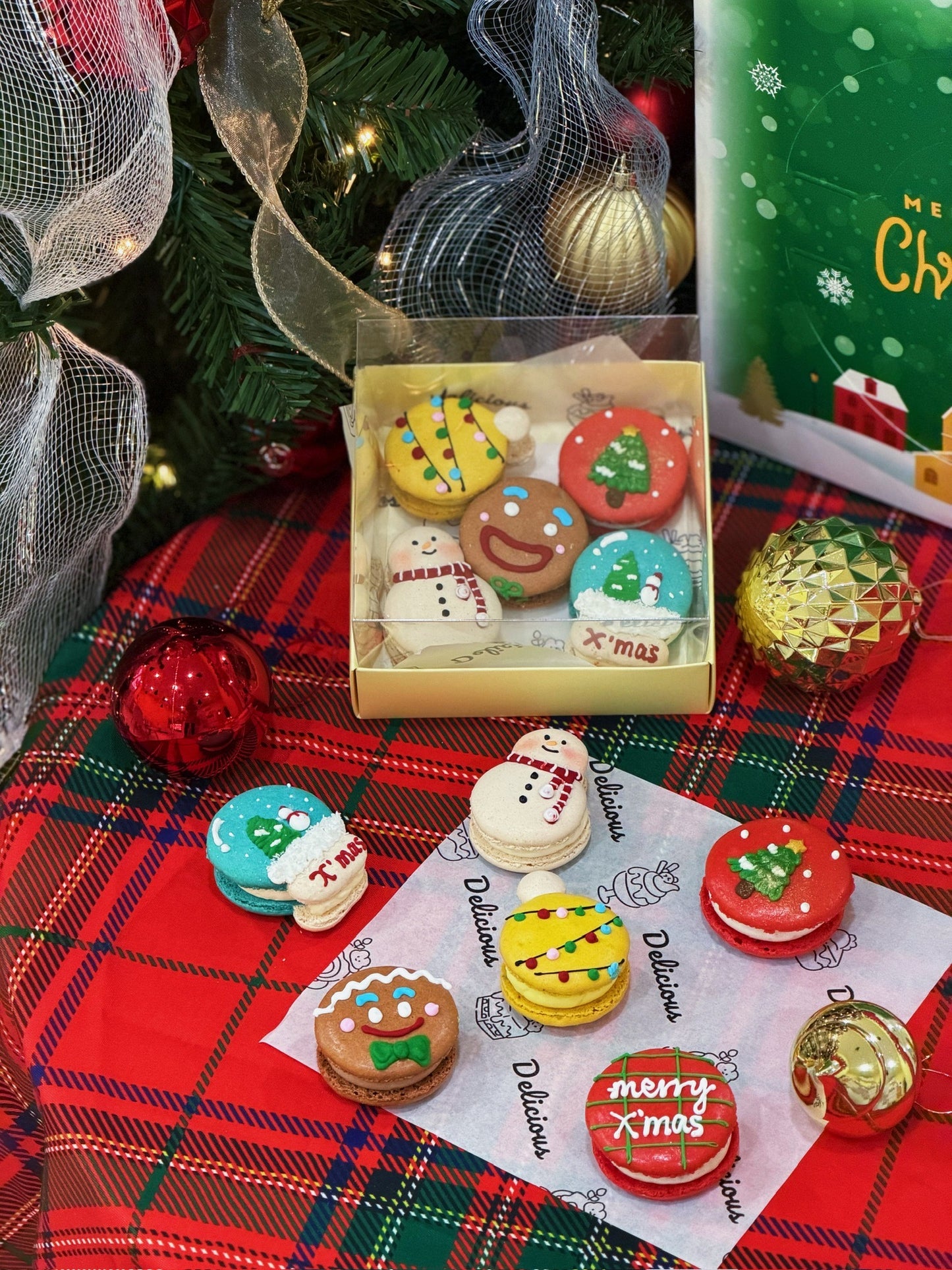 Christmas Macarons