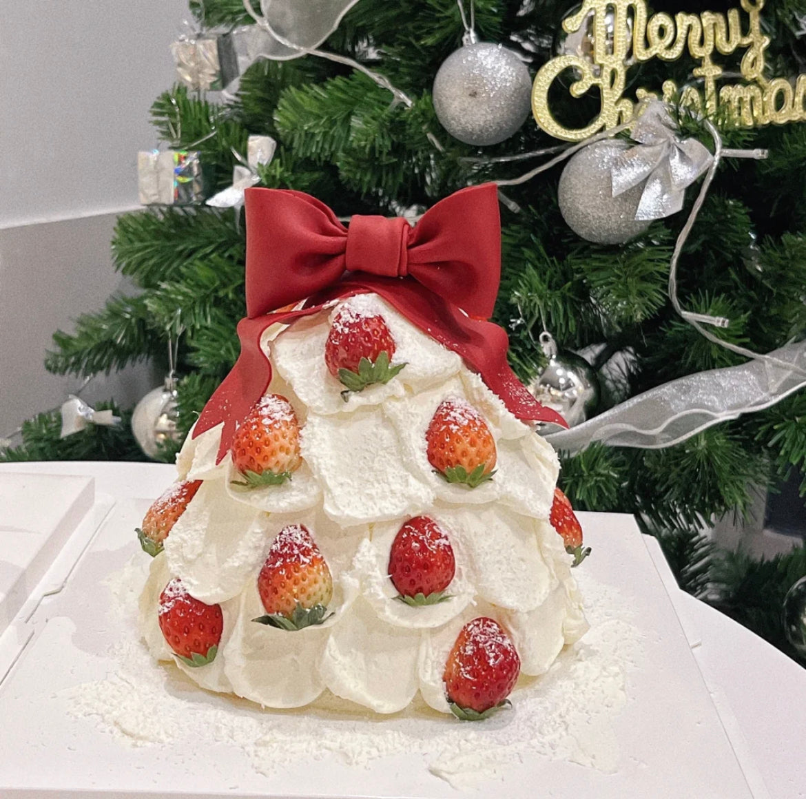 Christmas Tree Cake