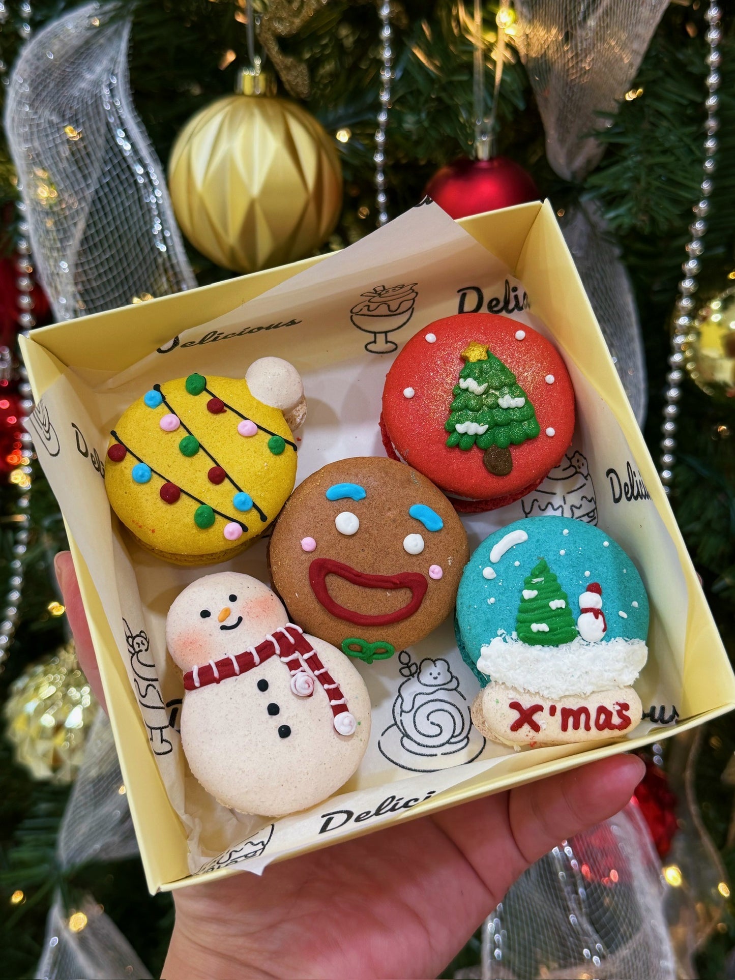 Christmas Macarons