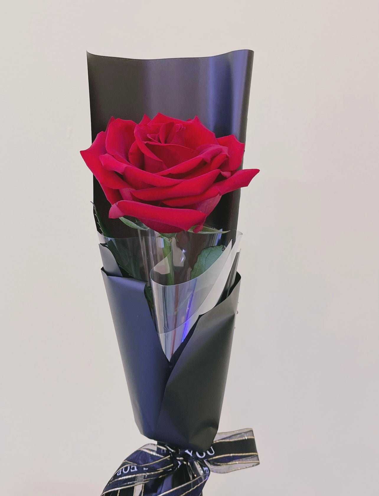 Single Rose Flower (Black wrap) – Tencakestudio.com